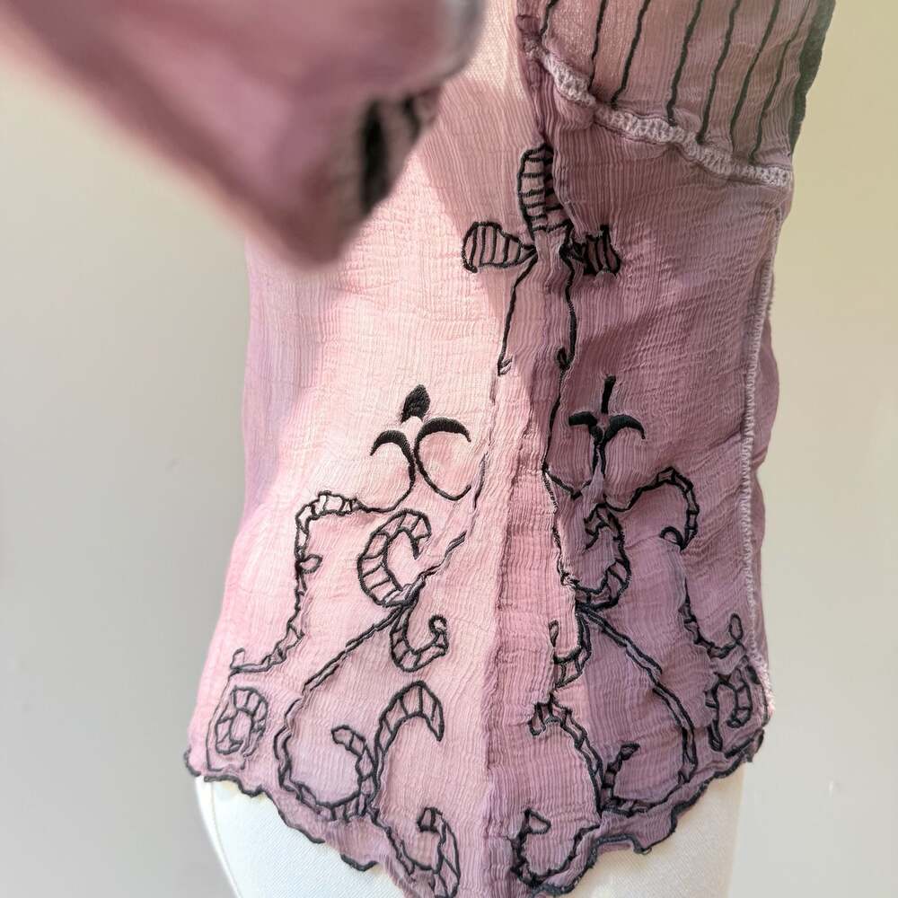 Vintage Age Mauve Sheer Crinkle Rayon Embroidered Boho Top - Picture 11 of 14